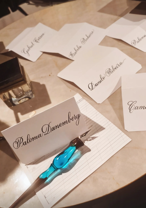 Place cards caligrafados para jantar exclusivo